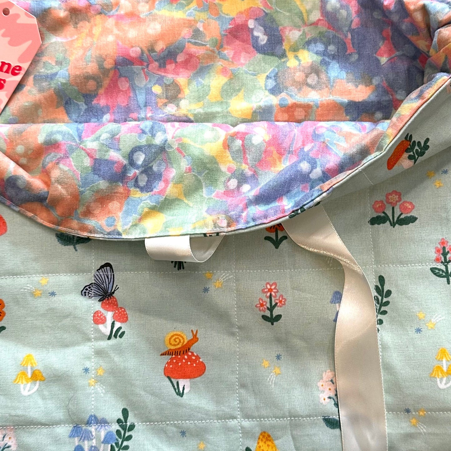 Mushroom Quilt Ribbon Closure Laptop Sleeve