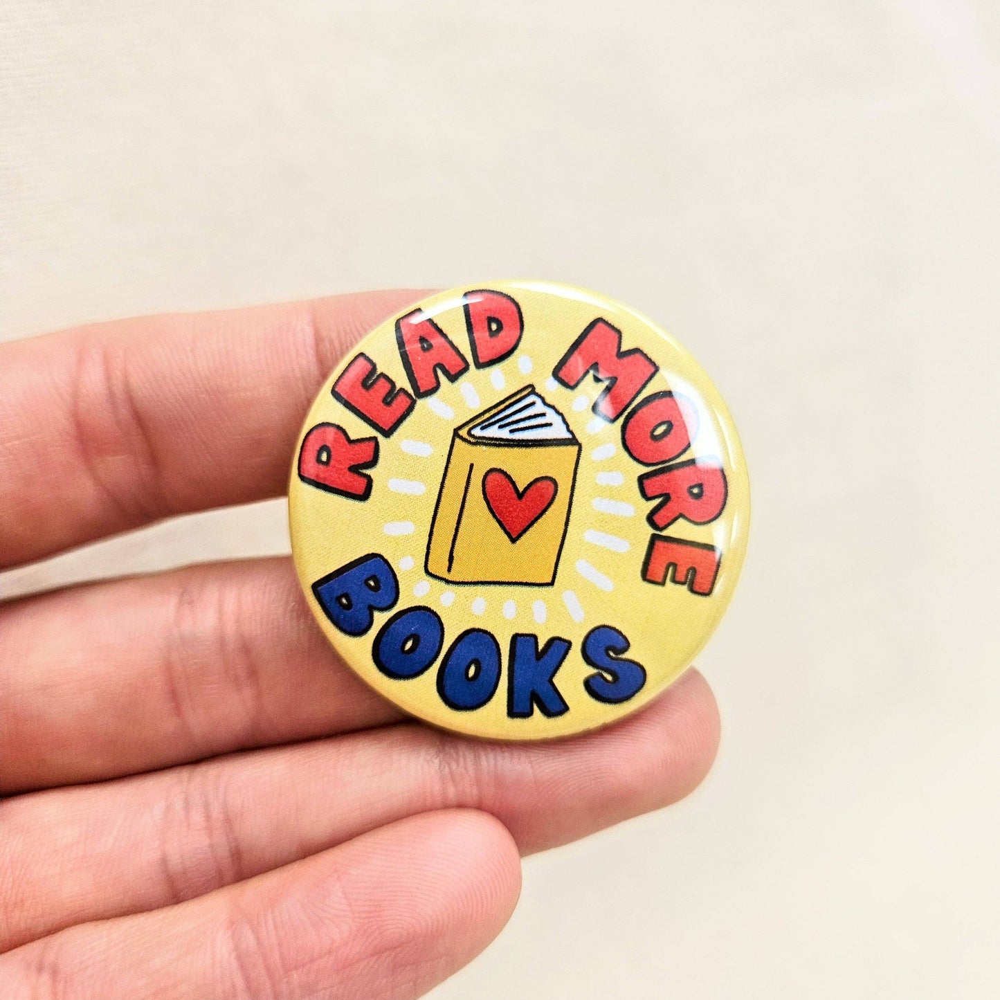 Secret Planet Buttons: Read More Books