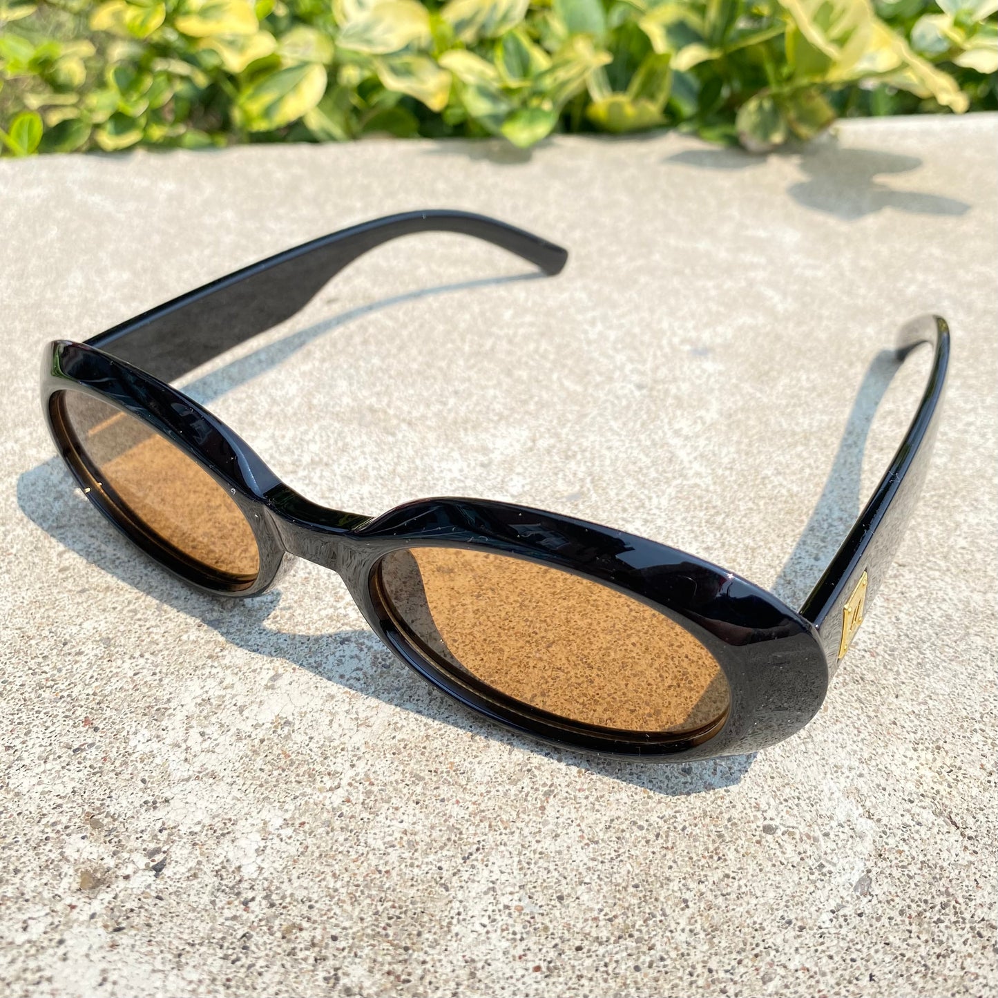Retro Oval Sunglasses