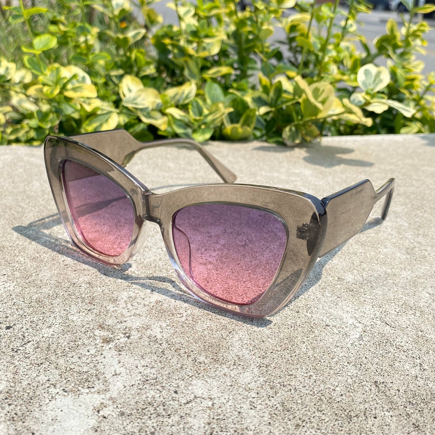 Oversized Cat-Eye Sunglasses