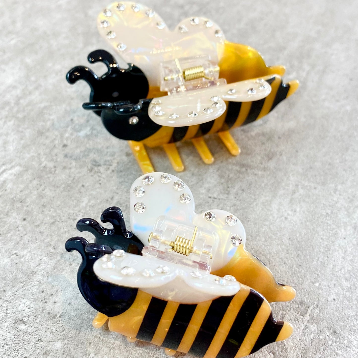 Bee Clip