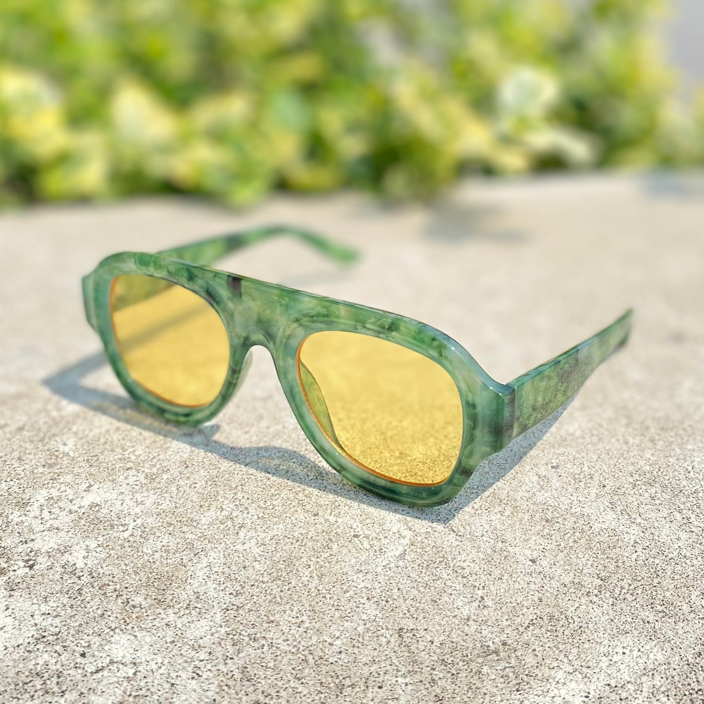 Retro Aviator Styled Sunglasses