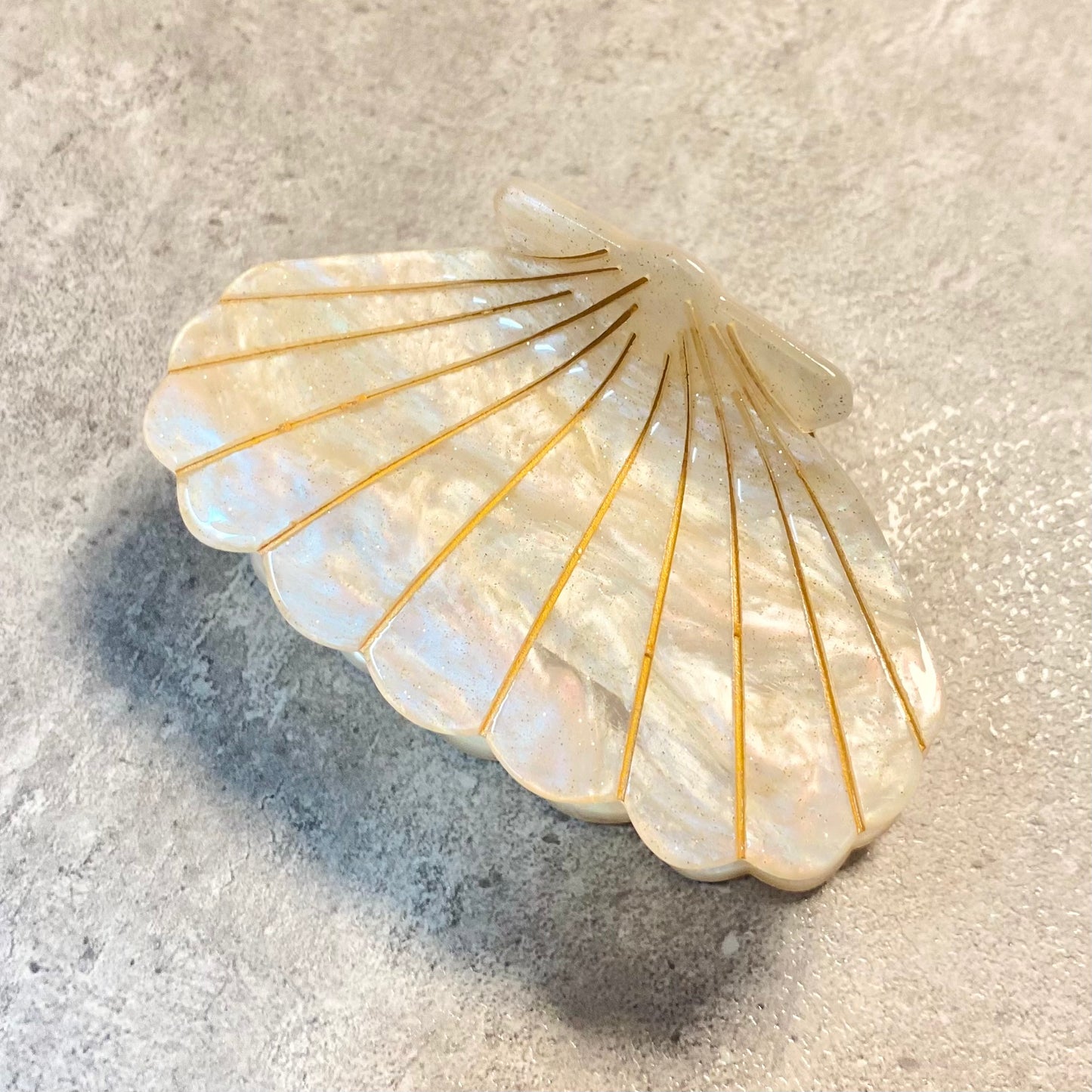 Shell Clip