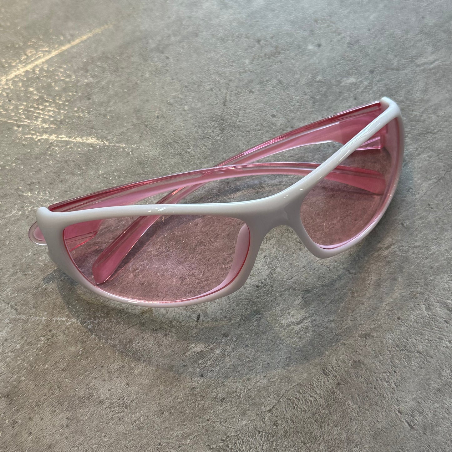 Pink Y2K Wrap Sunglasses
